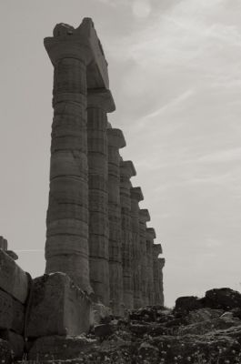 sounio03-bw.jpg