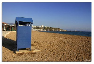 beach_hut_blue.jpg